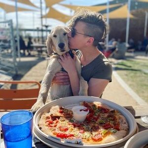 Meet your Posher, Dana